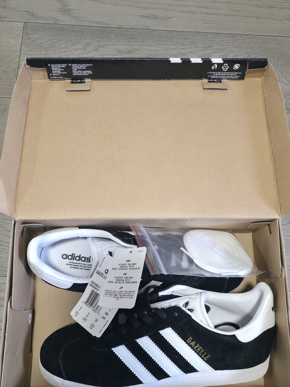 Adidas Sellwood W Black and White Skate Sneakers
